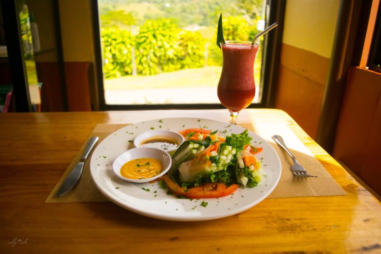 Essence Arenal Eat & Drink