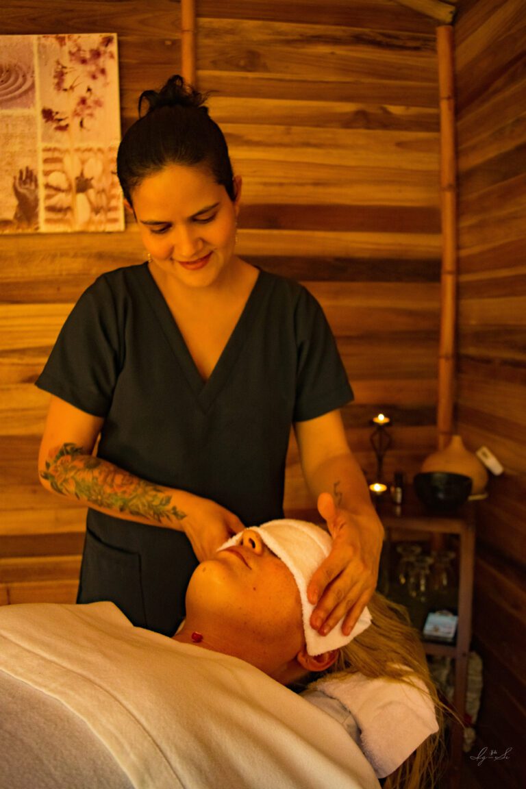 Essence Arenal Spa