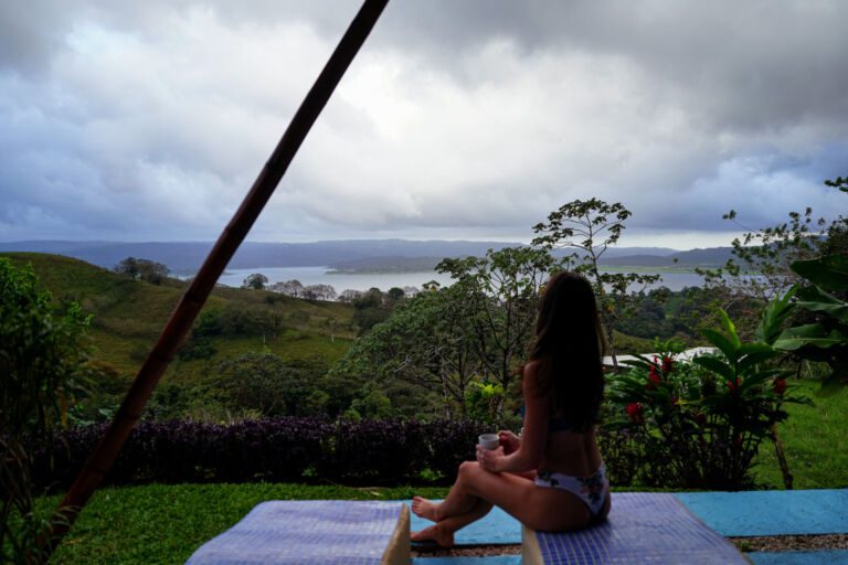 Essence Arenal Spa