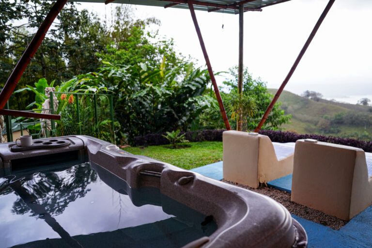 Essence Arenal Spa
