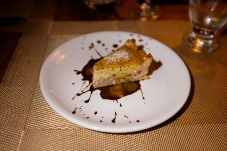 Essence Arenal Eat & Drink